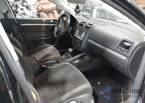 2009 Volkswagen Jetta S from USA, damaged, VIN 3VWJZ71K59M172051